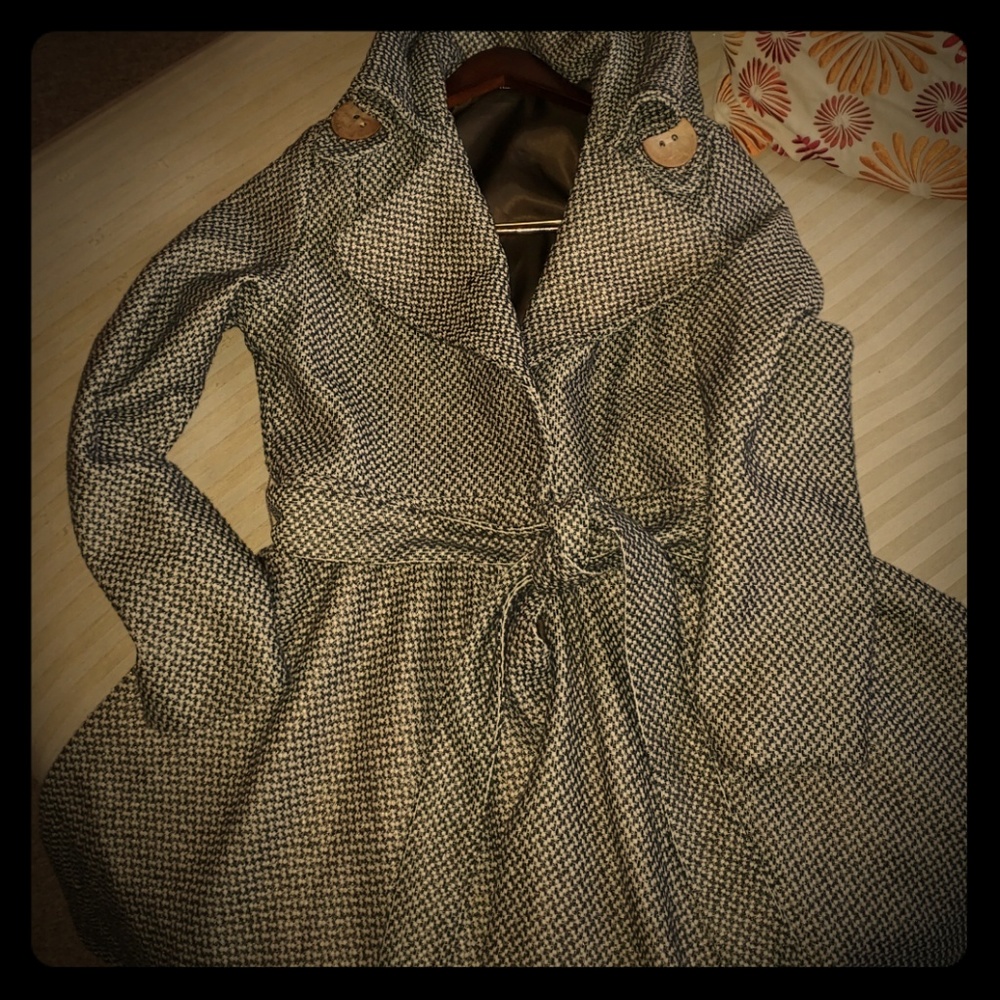 Swing coat